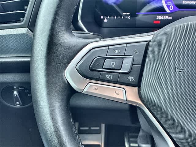 Thumbnail: 2023 Volkswagen Jetta - 24