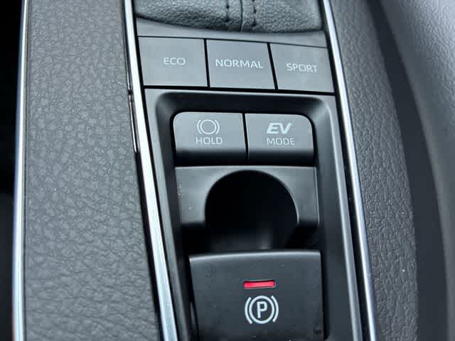 Thumbnail: 2022 Toyota Avalon - 41