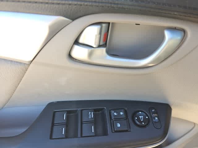 Thumbnail: 2013 Honda Civic - 10