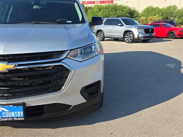 Thumbnail: 2021 Chevrolet Traverse - 11