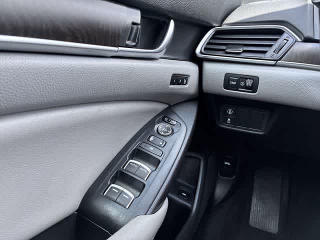 Thumbnail: 2019 Honda Accord - 41