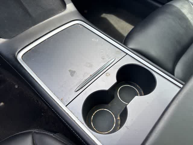 Thumbnail: 2021 Tesla Model 3 - 17