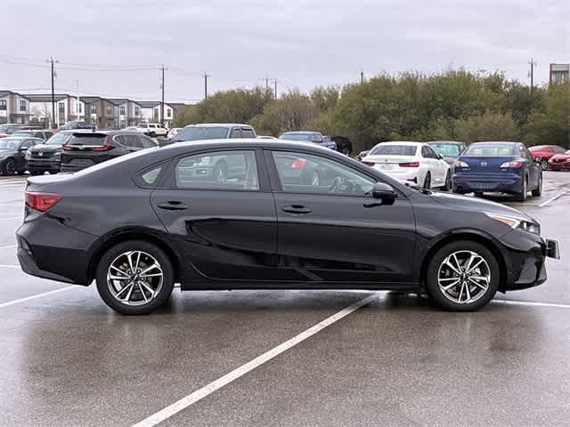 Thumbnail: 2023 Kia Forte - 7