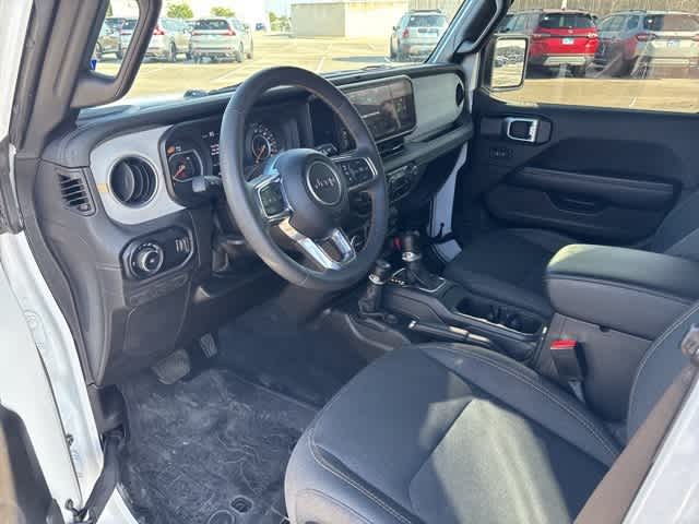 Thumbnail: 2024 Jeep Wrangler - 9