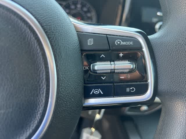 Thumbnail: 2023 Kia Sorento - 12