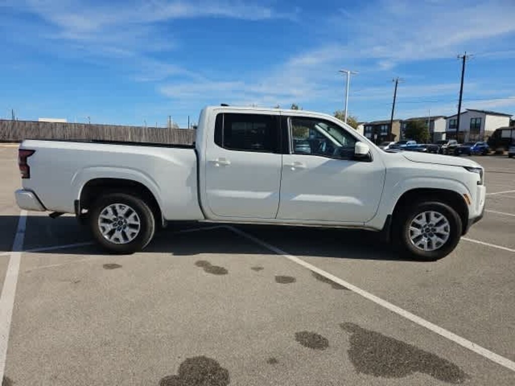 Used 2022 Nissan Frontier SV Truck Crew Cab