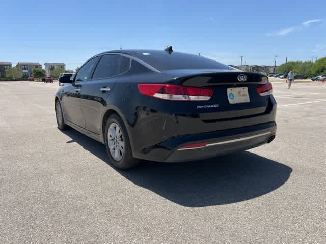 Thumbnail: 2016 Kia Optima - 3