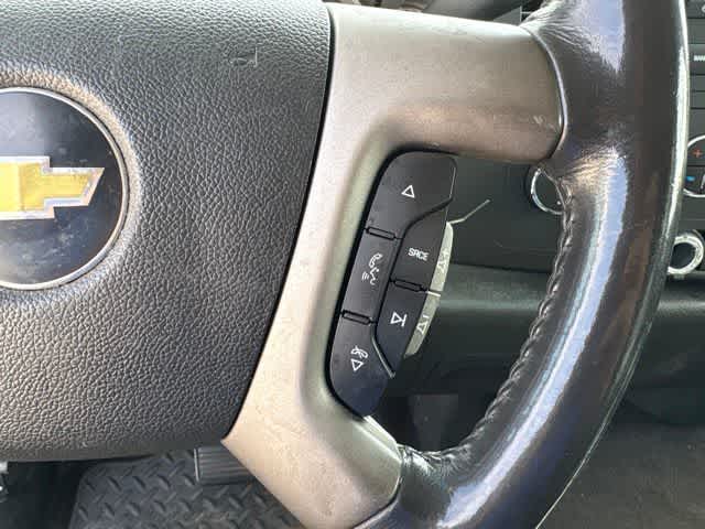 Thumbnail: 2011 Chevrolet Silverado 1500 - 13