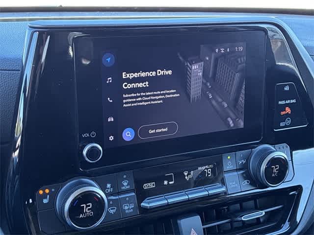 Thumbnail: 2023 Toyota Highlander - 31