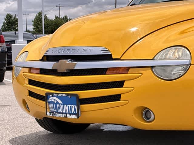 Thumbnail: 2003 Chevrolet SSR - 12