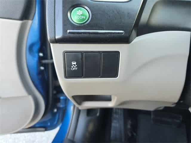 2013 Honda Civic LX 38