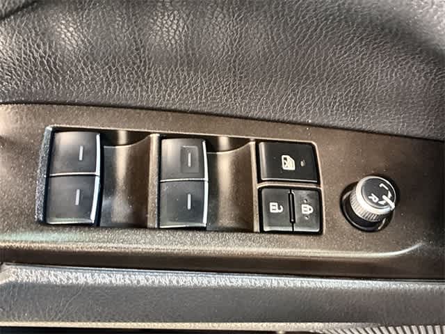 Thumbnail: 2023 Toyota Camry - 38