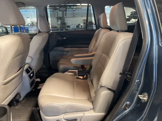 Thumbnail: 2021 Honda Pilot - 21