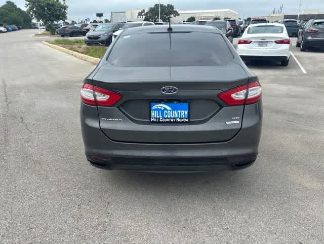 Thumbnail: 2016 Ford Fusion - 4