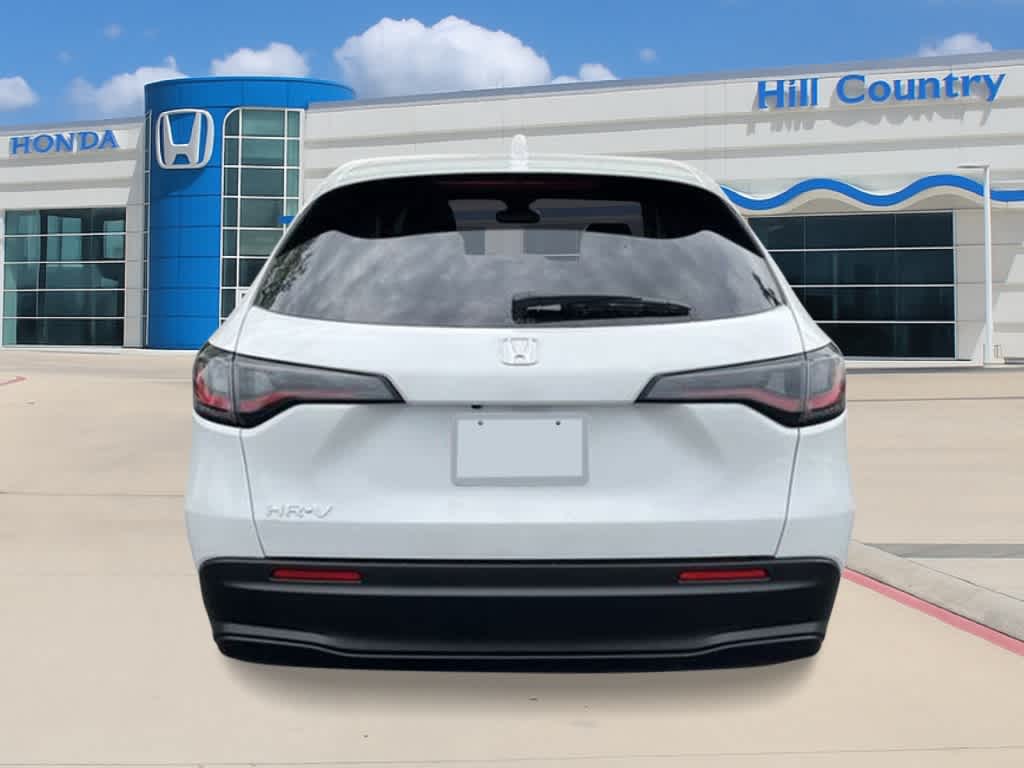 2026 Honda HR-V LX photo 4