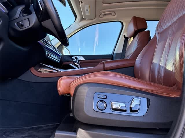 Thumbnail: 2021 BMW X7 - 18