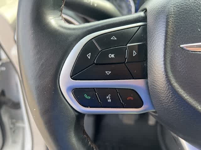 2018 Chrysler Pacifica Touring L 11