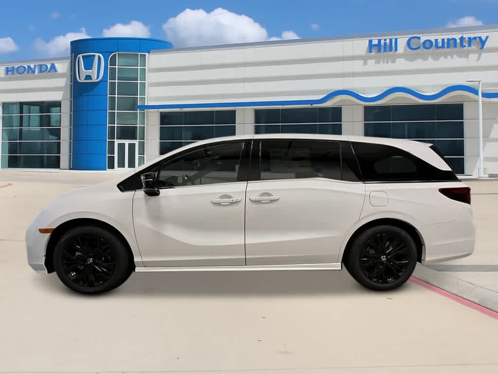 2026 Honda Odyssey photo 2