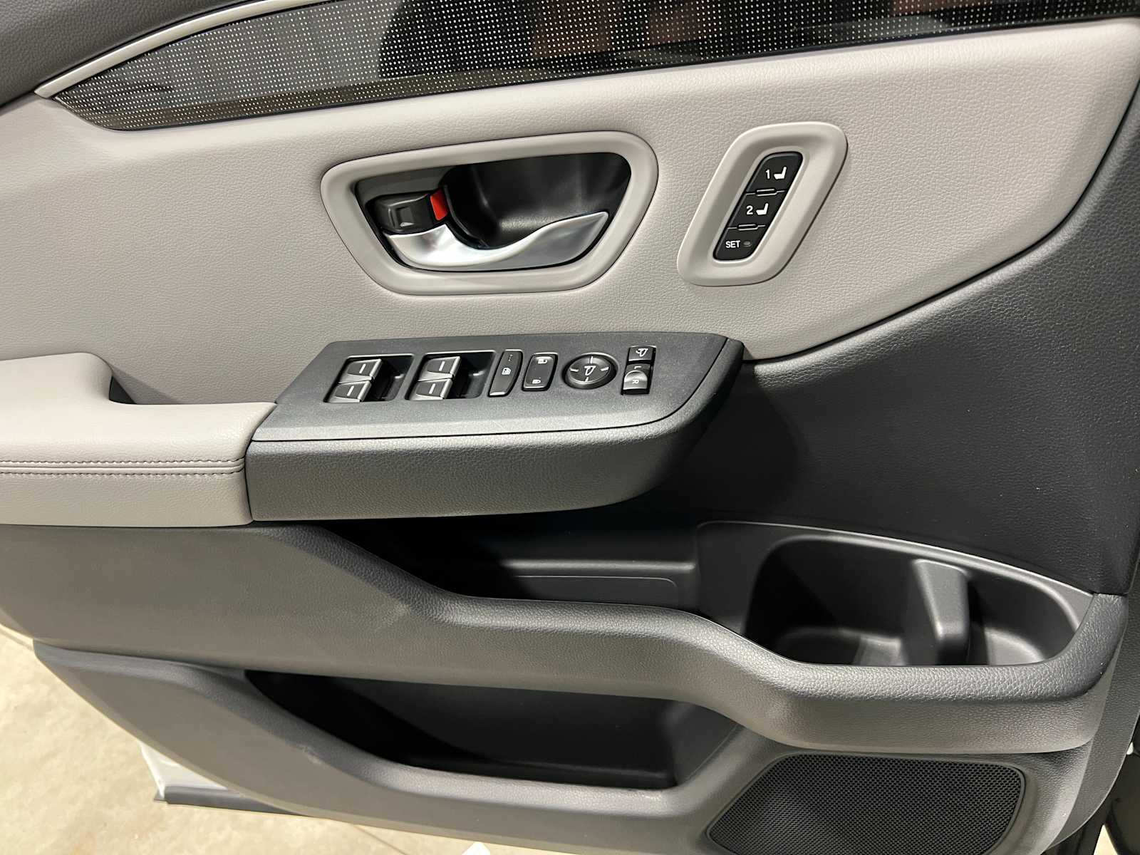 Thumbnail: 2025 Honda Pilot - 16