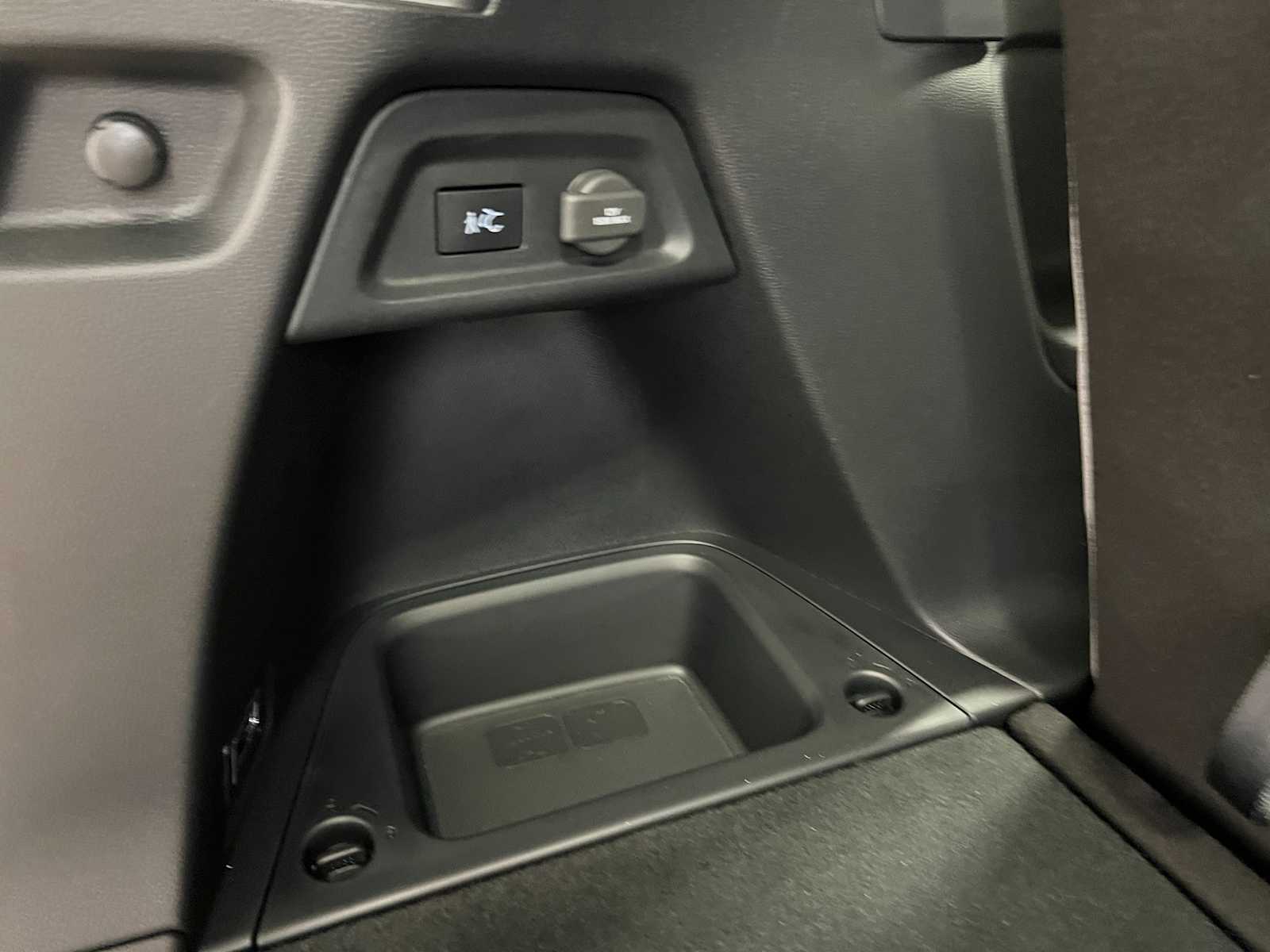 Thumbnail: 2025 Honda Pilot - 33