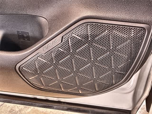 Thumbnail: 2023 Toyota RAV4 - 33