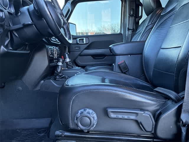 Thumbnail: 2022 Jeep Wrangler - 18