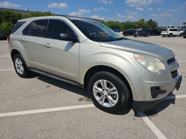 2014 Chevrolet Equinox LS photo 2