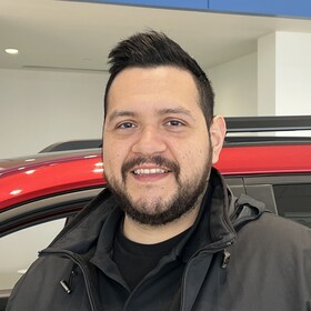 Staff member Jordan Velasquez from ID_46beb5