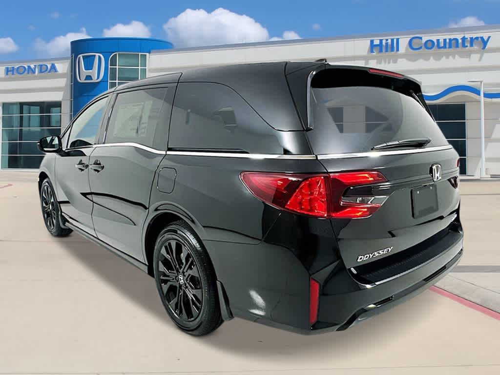 Thumbnail: 2026 Honda Odyssey - 3