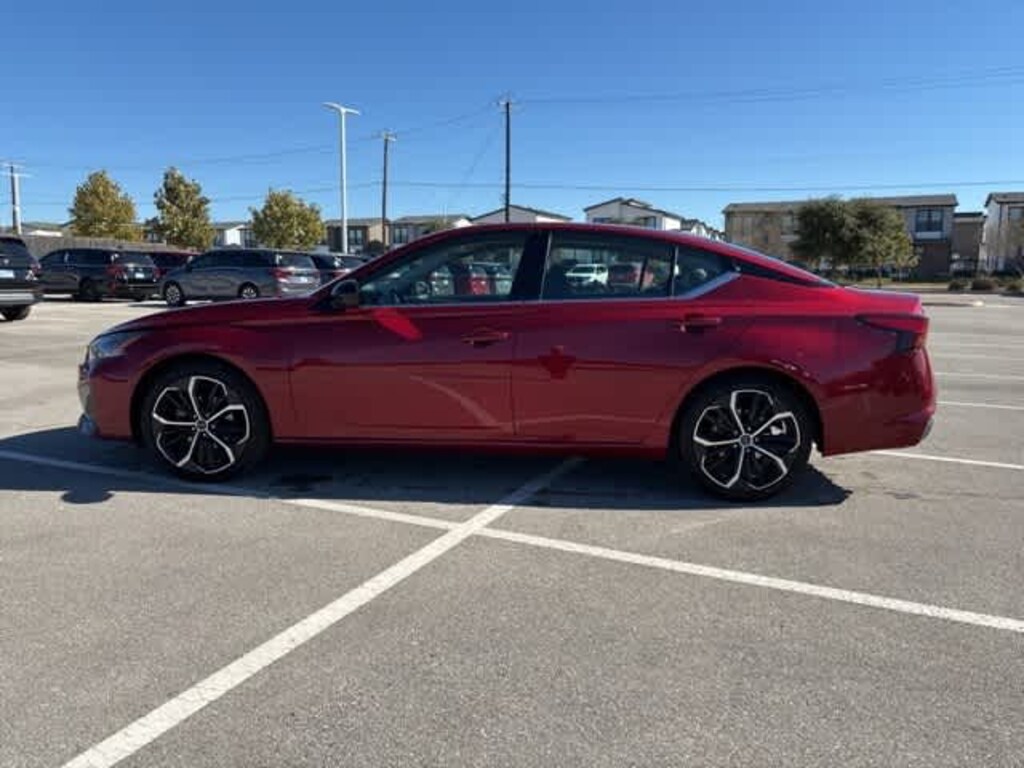 Used 2023 Nissan Altima 2.5 SR Sedan