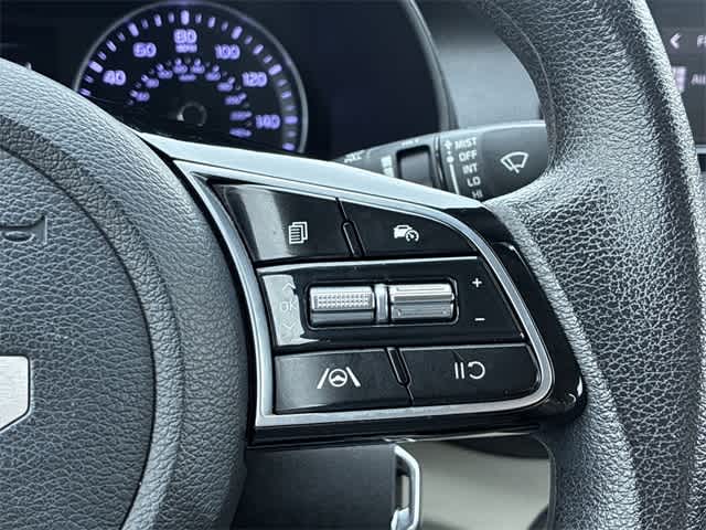 Thumbnail: 2023 Kia Forte - 25