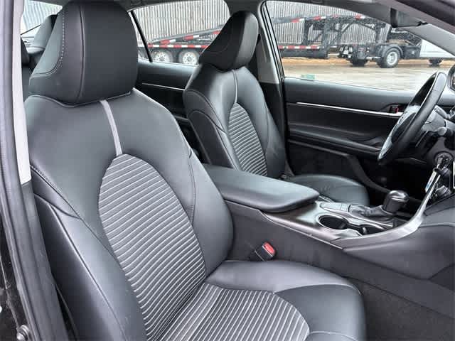 Thumbnail: 2023 Toyota Camry - 22