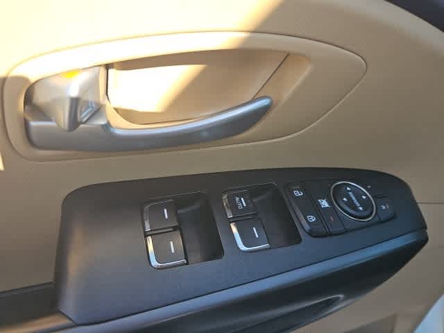 Thumbnail: 2021 Kia Sedona - 10