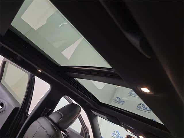 Thumbnail: 2021 Jeep Cherokee - 23