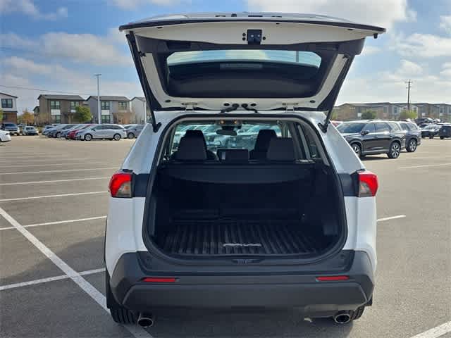 Thumbnail: 2021 Toyota RAV4 - 35