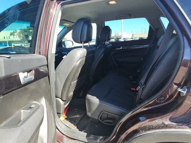 Thumbnail: 2015 Kia Sorento - 21