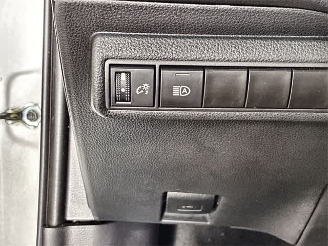 Thumbnail: 2023 Toyota Corolla - 39