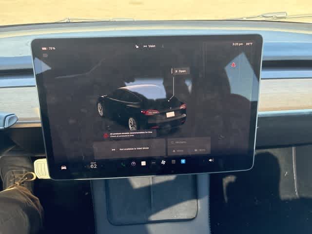 Thumbnail: 2023 Tesla Model 3 - 16