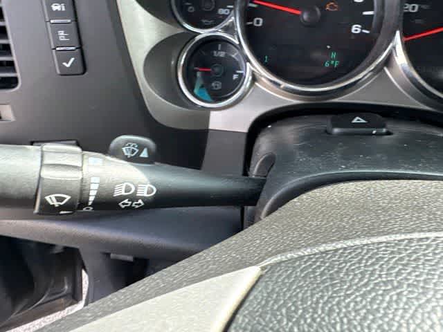 Thumbnail: 2011 Chevrolet Silverado 1500 - 16
