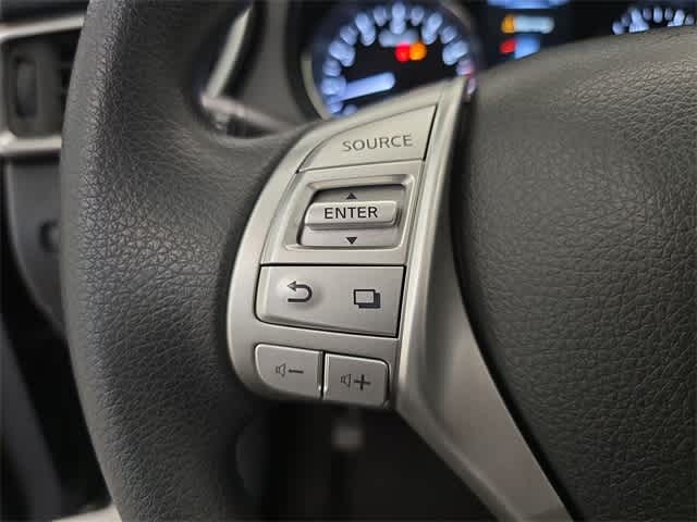 Thumbnail: 2015 Nissan Rogue - 24