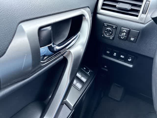 Thumbnail: 2023 Lexus GX - 40
