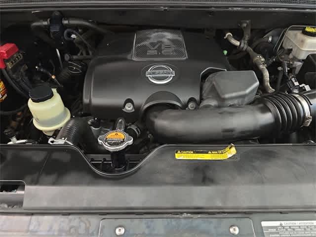 2011 Nissan Armada SV 15