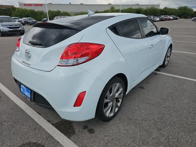 Thumbnail: 2016 Hyundai Veloster - 7