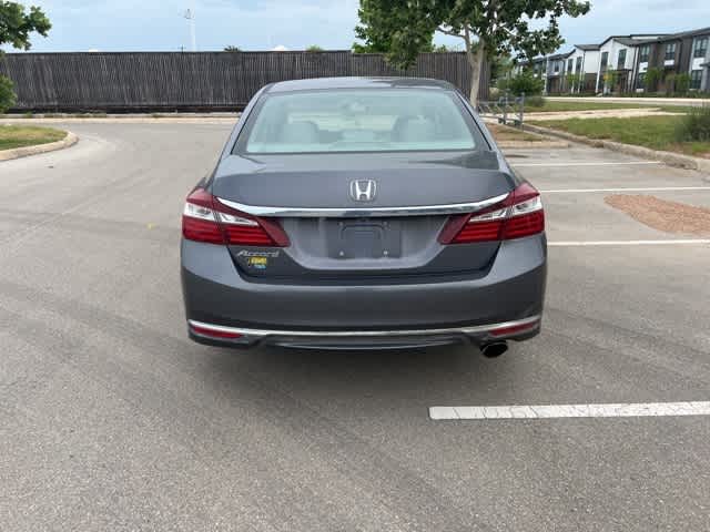 2017 Honda Accord LX 4