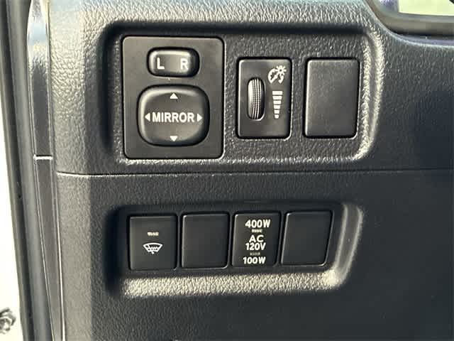 Thumbnail: 2019 Toyota 4Runner - 41