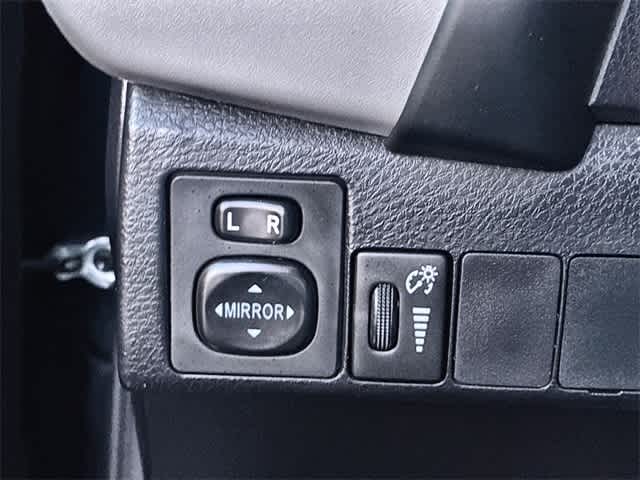 Thumbnail: 2017 Toyota Corolla - 39