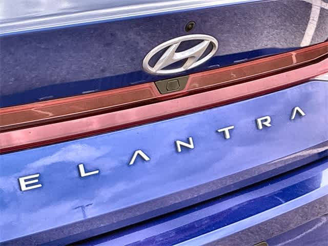 Thumbnail: 2021 Hyundai Elantra - 13