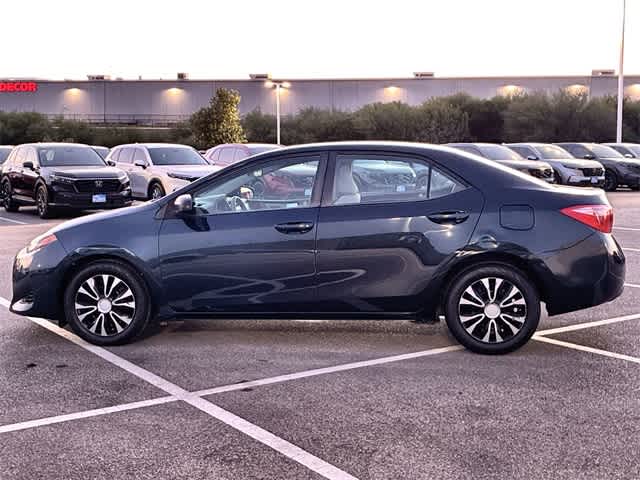 Thumbnail: 2017 Toyota Corolla - 3