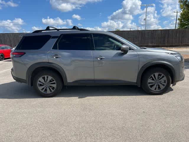 Thumbnail: 2024 Nissan Pathfinder - 6