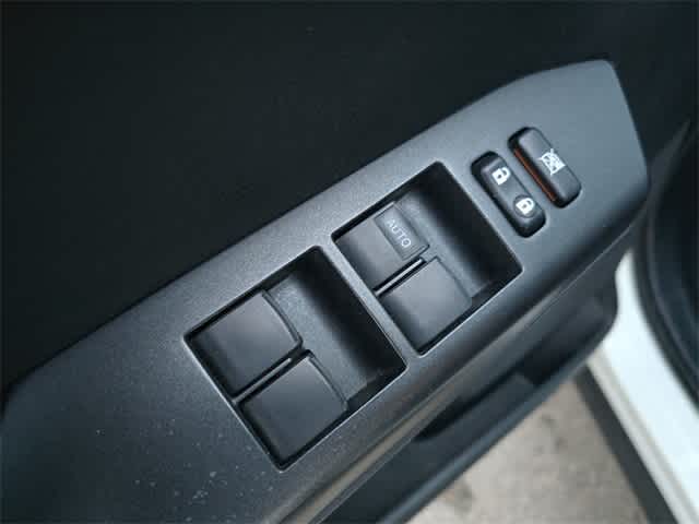 Thumbnail: 2017 Toyota RAV4 - 38